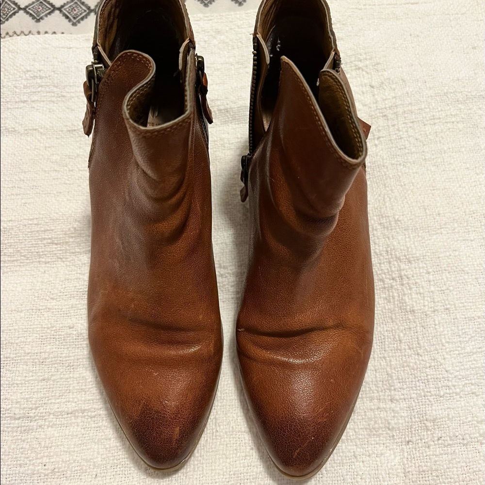 Frye tan/burned orange ankle boots.